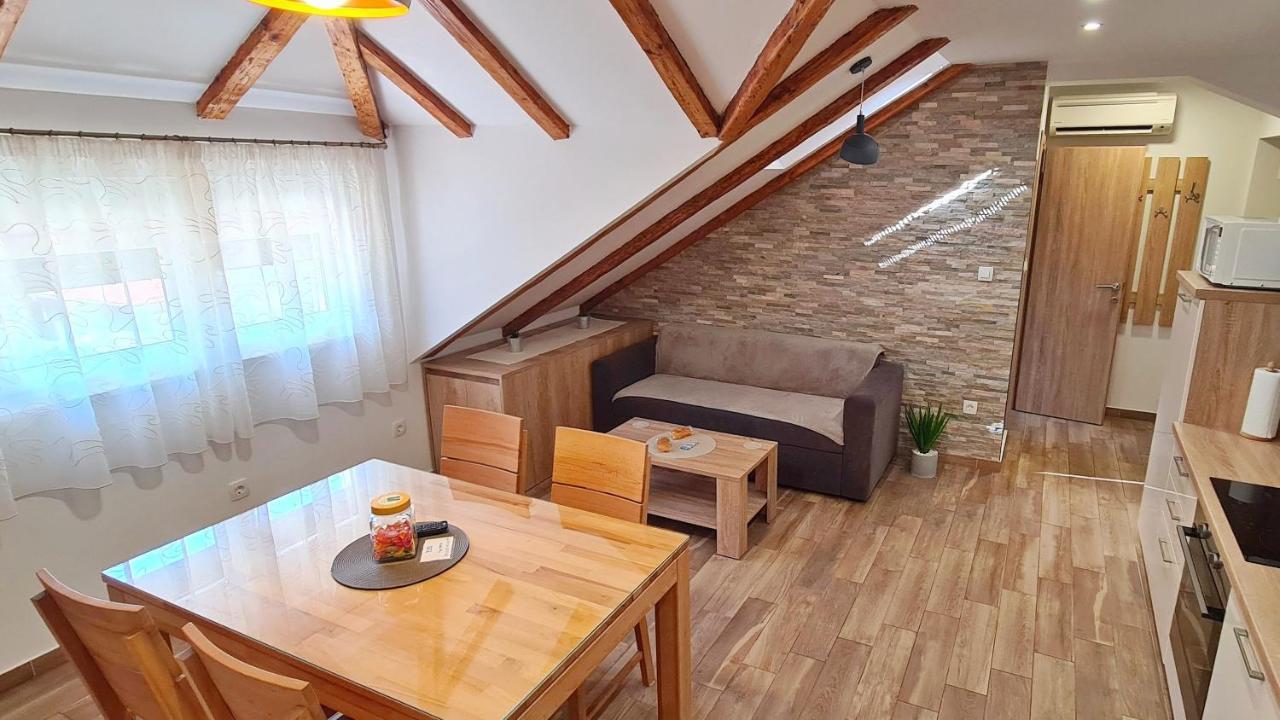 Attic Split Apartment Near City Centre Εξωτερικό φωτογραφία