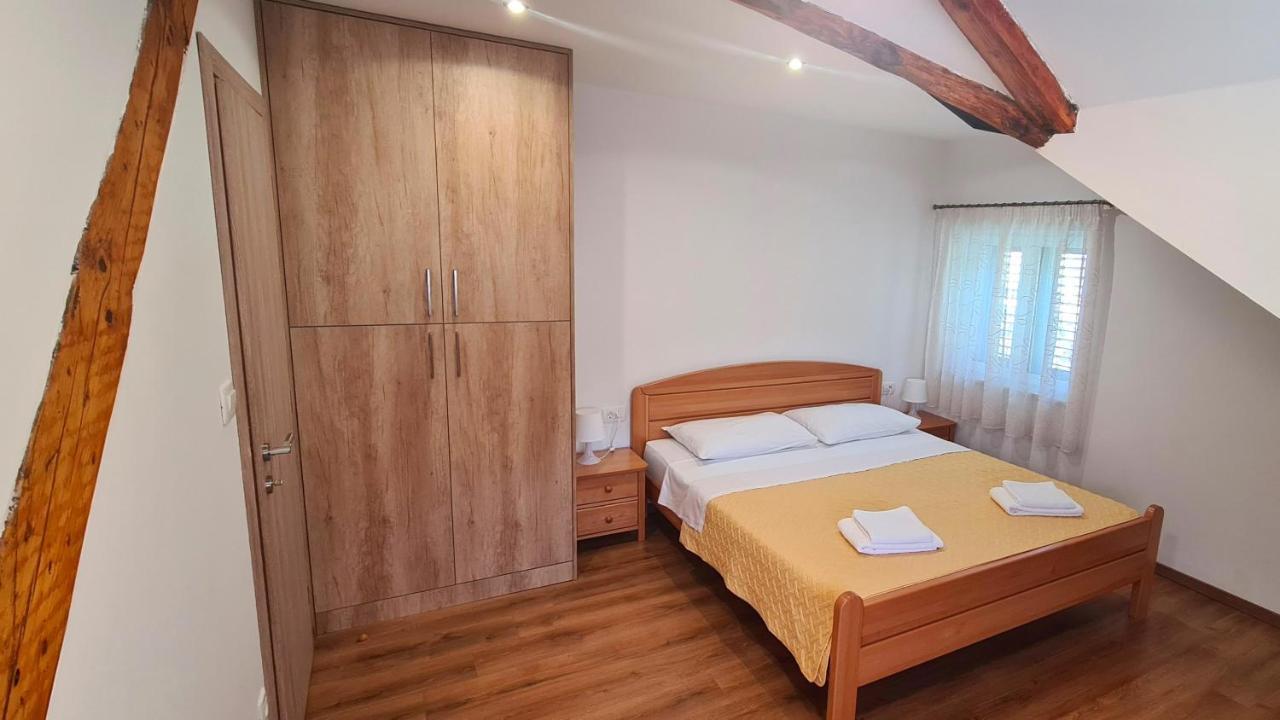 Attic Split Apartment Near City Centre Εξωτερικό φωτογραφία