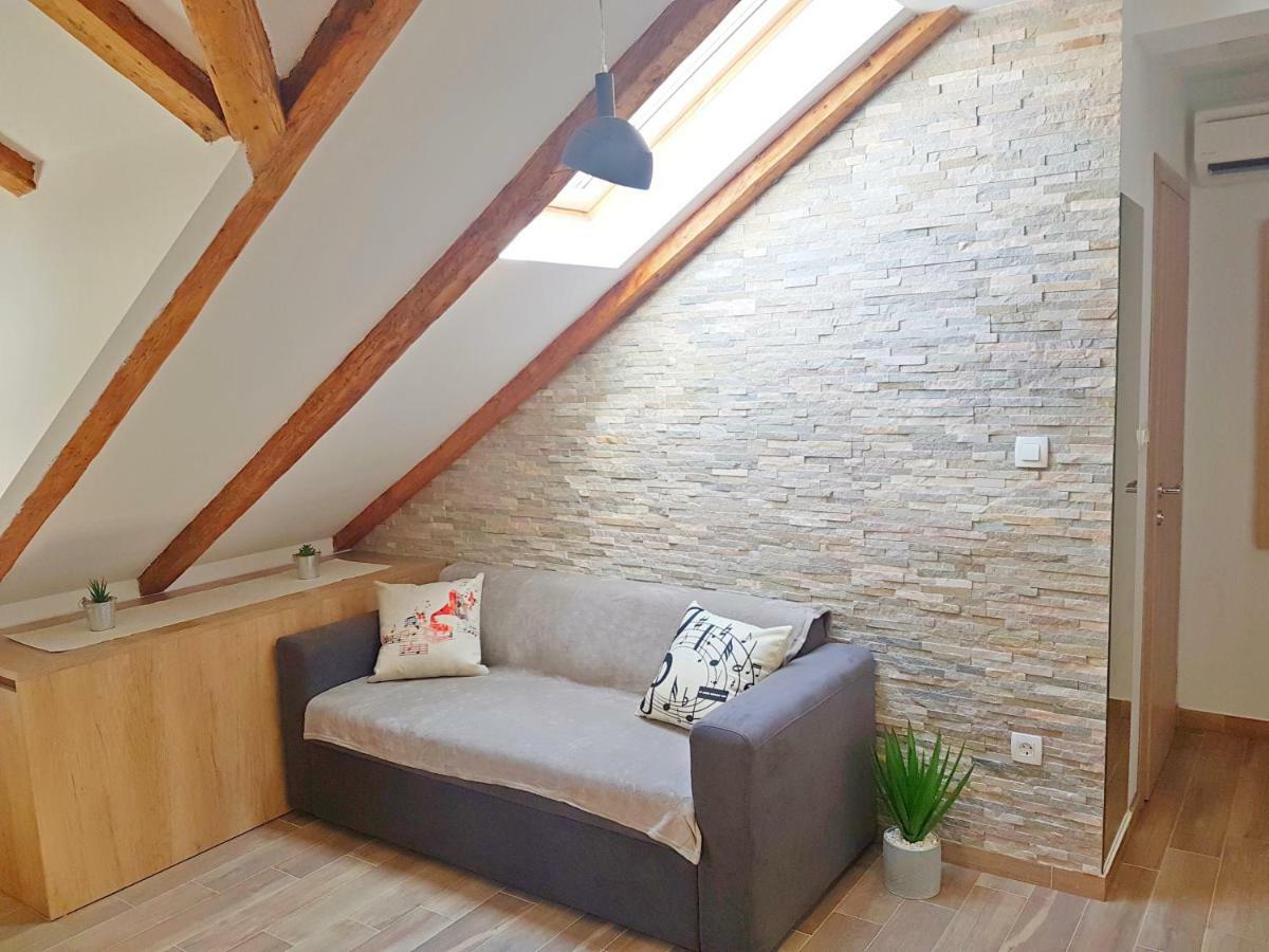 Attic Split Apartment Near City Centre Εξωτερικό φωτογραφία